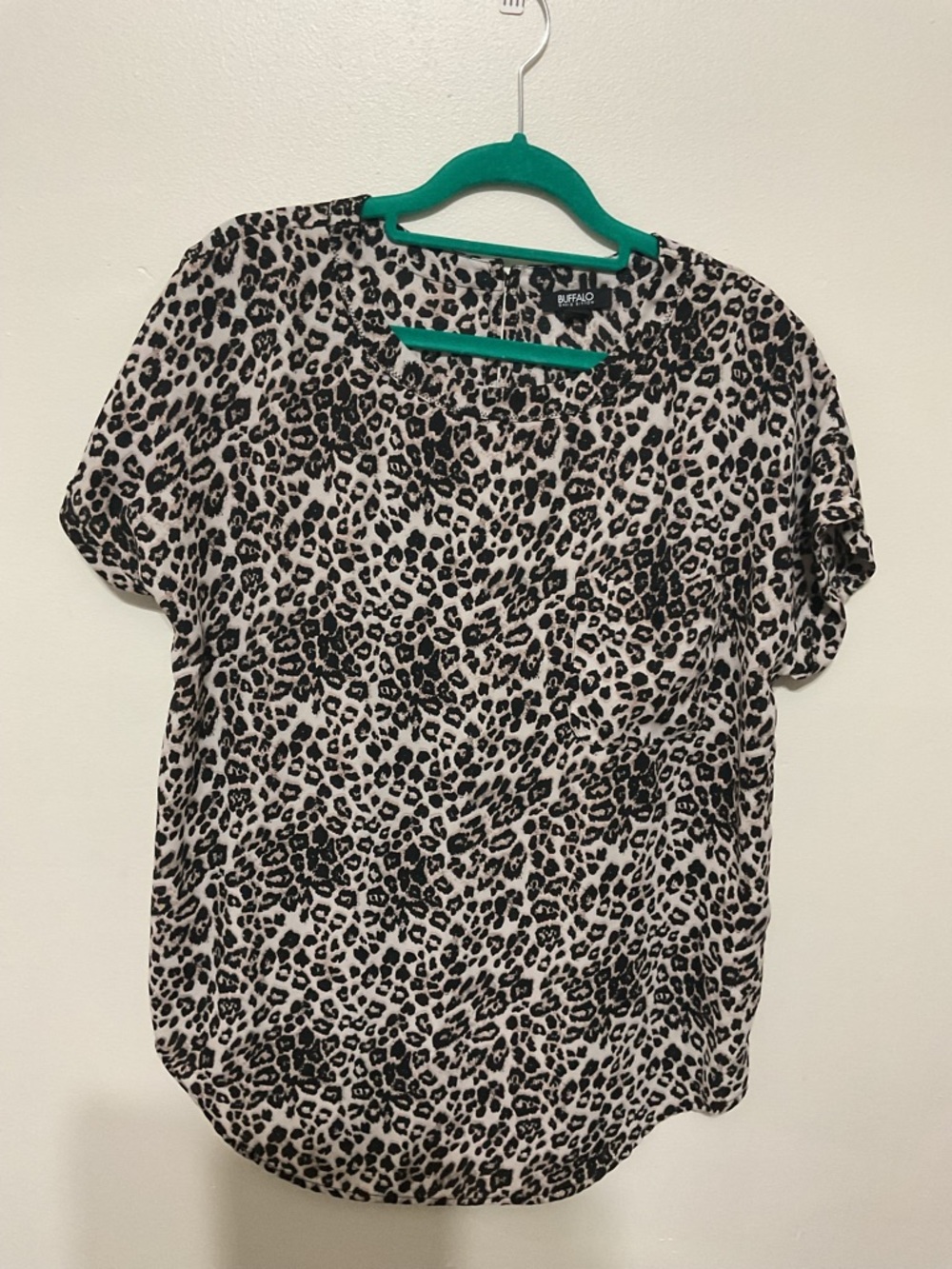 Buffalo David Bitton Black & Cream Leopard-Print Short Sleeve Blouse